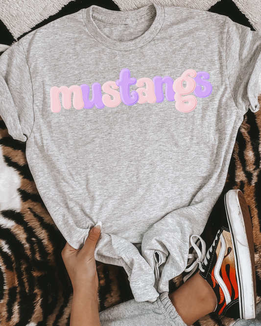 Mustangs (pastel)