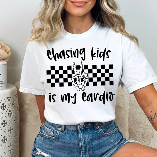 Chasing kids is my cardio (black)