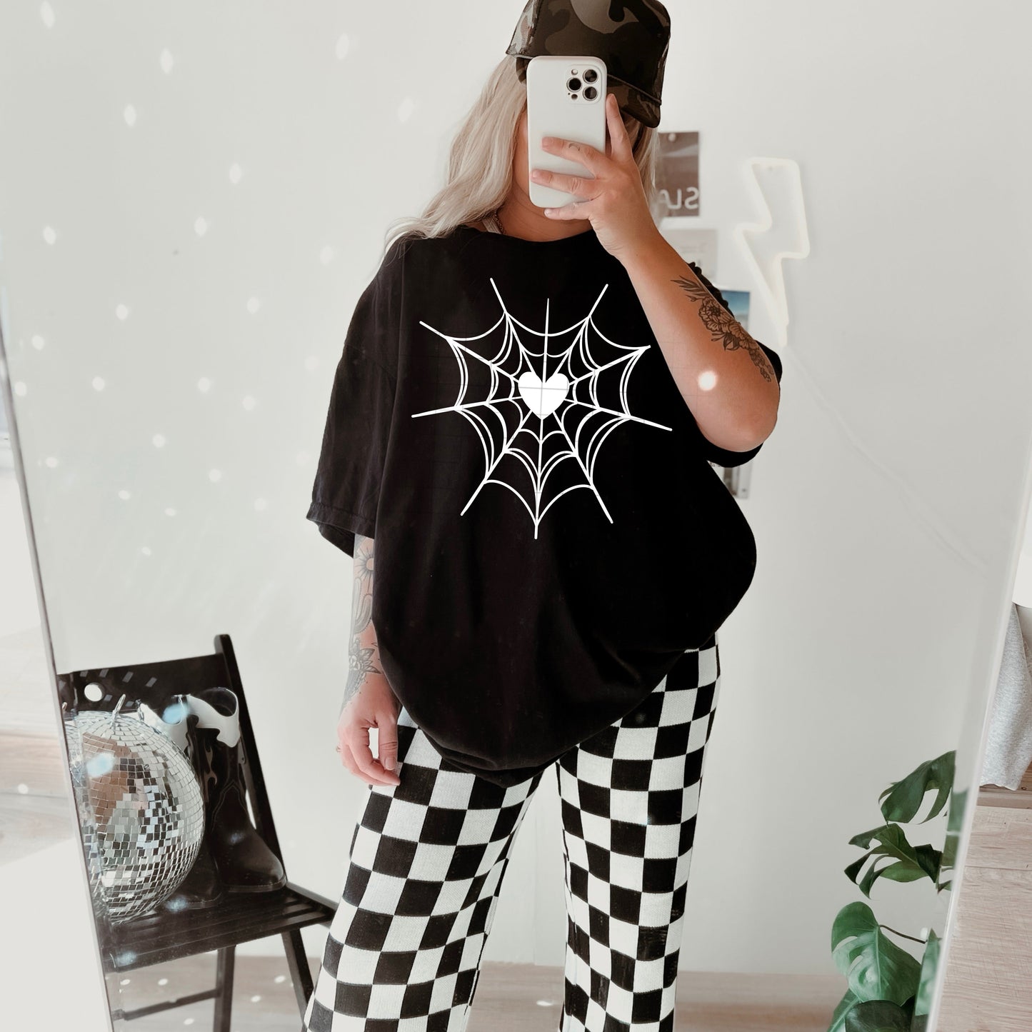 Spider Web Heart (white)