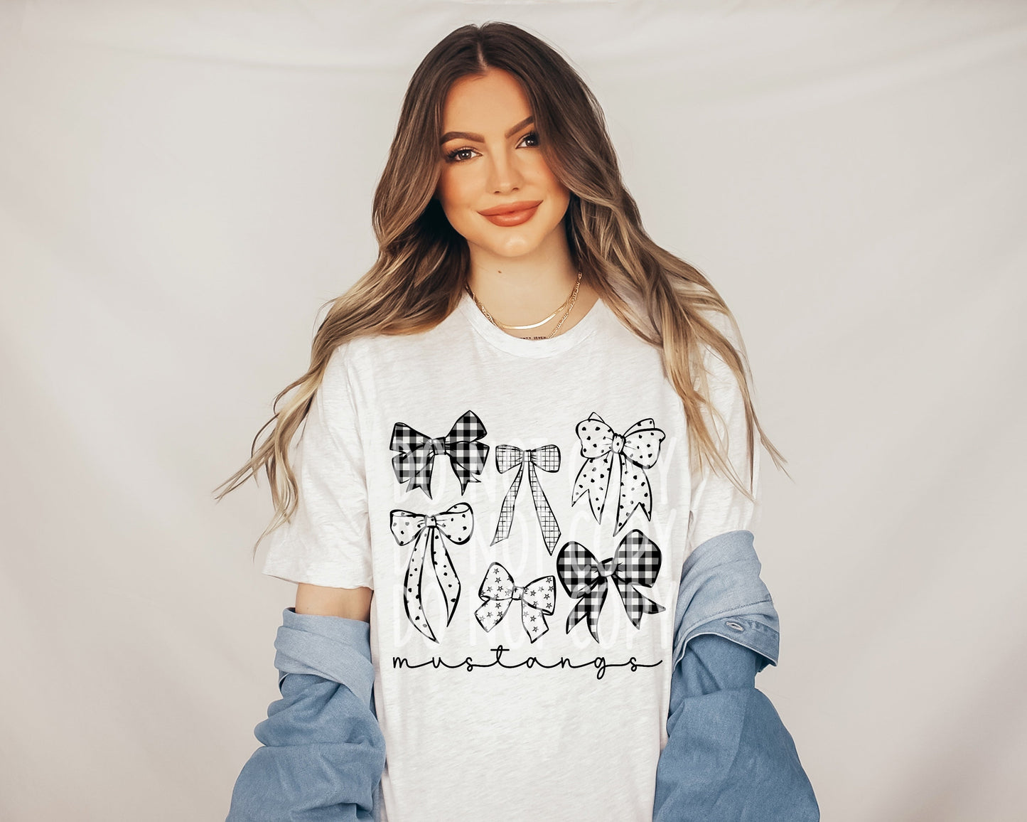 Mustangs (black bows)