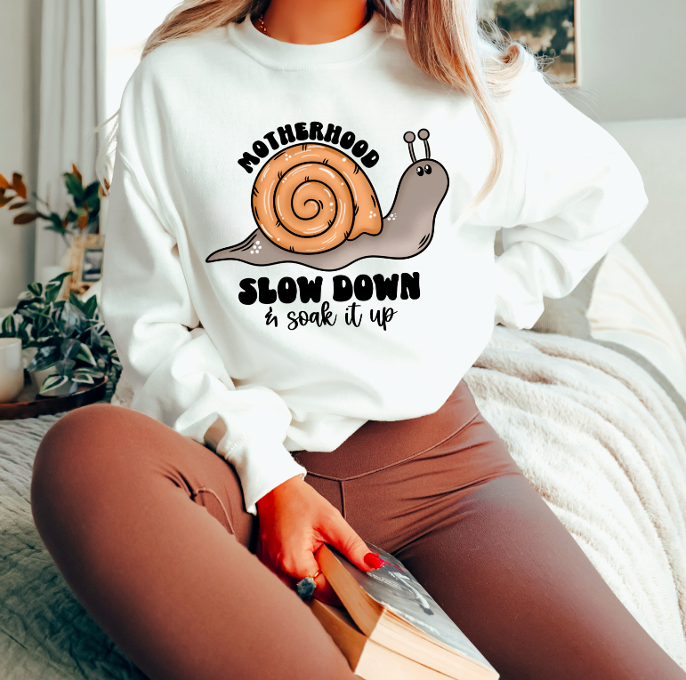 Motherhood slow down & soak it up