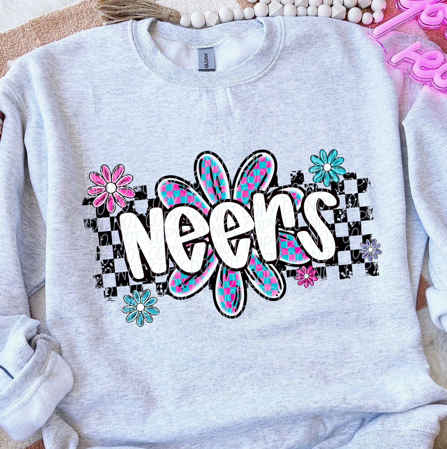 Neers (checker flower mascots)