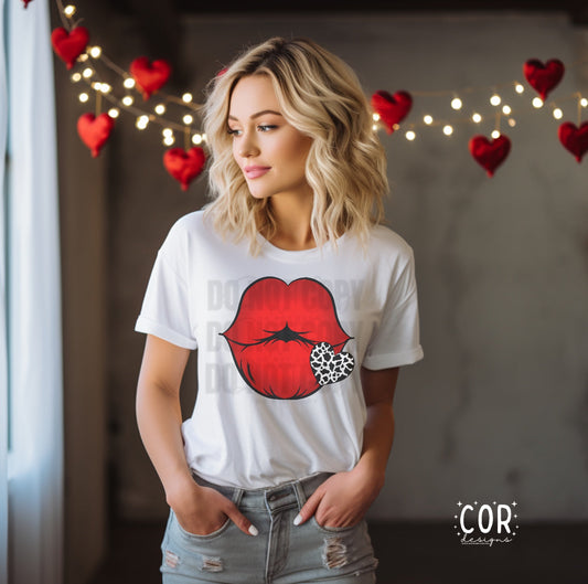 Lips w/heart